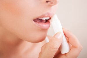 Lip Care Tips: Natural Remedies for Cracked Lips During Winter