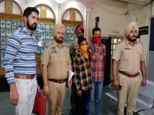 ऑटो चालक से मोबाइल झपटने के आरोपी गिरफ्तार