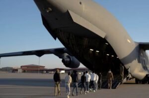 अमेरिका से 205 भारतीय डिपोर्ट: अमृतसर एयरपोर्ट पर आज लैंड करेगा विमान