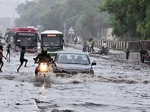 Heavy rain in Rajasthan causing waterlogging and traffic disruption